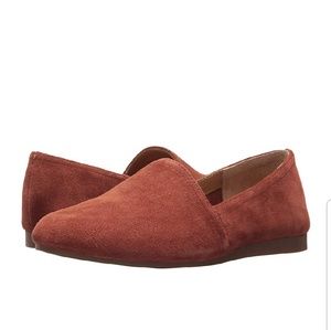 Lucky Brand Brettany Flat